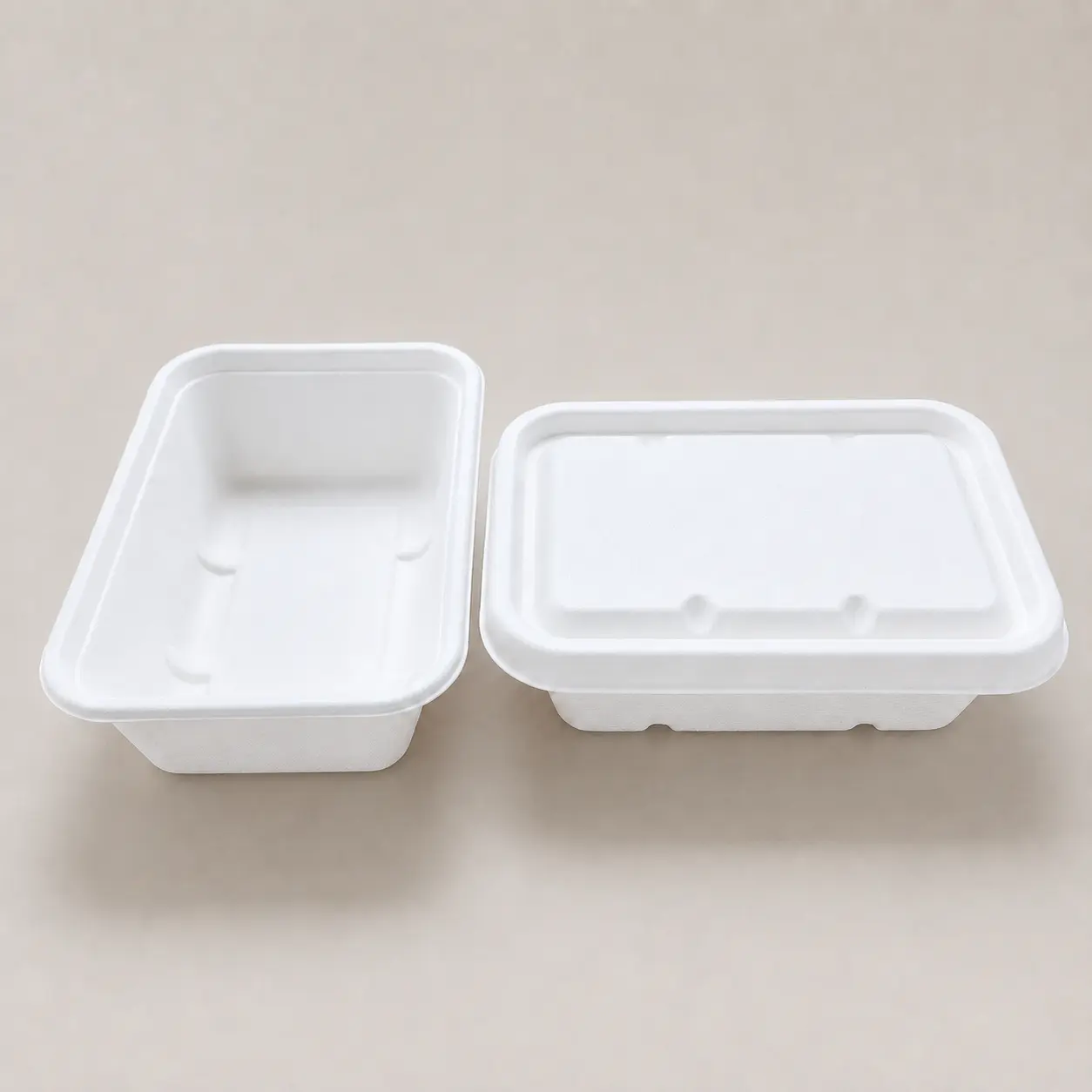650ml Molded Pulp Rectangular Food Container Open and Closed View 650ml molded pulp rectangular food container shown without lid and with matching lid